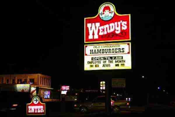 Wendy’s general strategy for competitive advantage, intensive growth strategies, strategic objectives, Porter’s case study and analysis